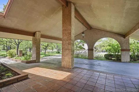 Exterior - 2222 E 45th Pl, Tulsa, OK 74105 photo 14 of 15
