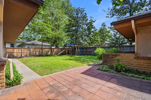 Exterior - 2222 E 45th Pl, Tulsa, OK 74105 photo 9 of 15