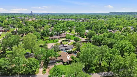 View/Area - 2222 E 45th Pl, Tulsa, OK 74105 photo 1 of 3