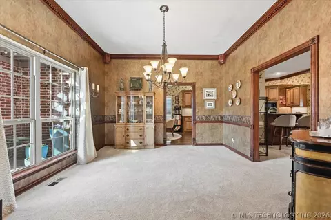 Dining - 7819 E 99th Pl, Tulsa, OK 74133 photo 2 of 3