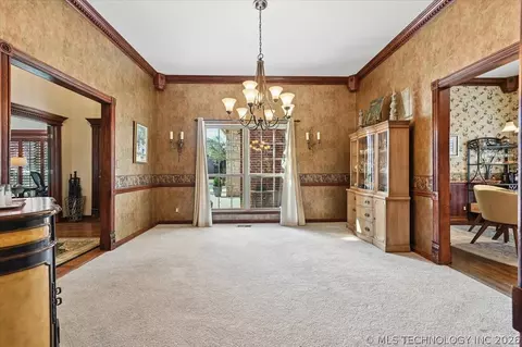 Dining - 7819 E 99th Pl, Tulsa, OK 74133 photo 3 of 3