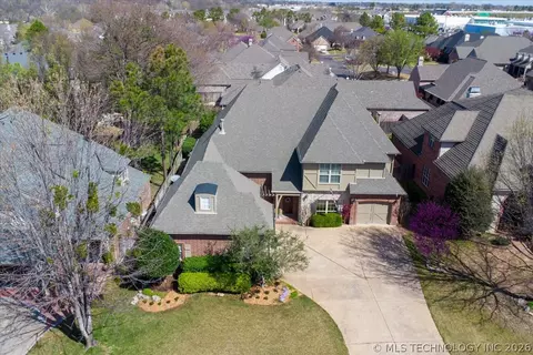 View/Area - 7819 E 99th Pl, Tulsa, OK 74133 photo 4 of 5