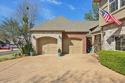Exterior - 7819 E 99th Pl, Tulsa, OK 74133 photo 4 of 12