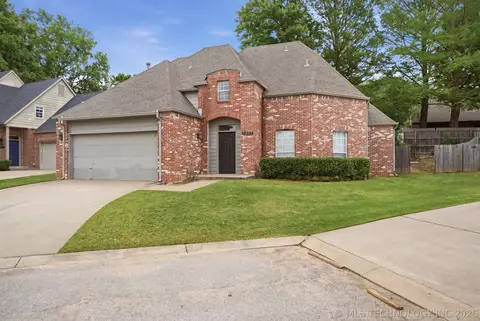 Exterior - 3027 E 89th Pl S, Tulsa, OK 74137 photo 2 of 4