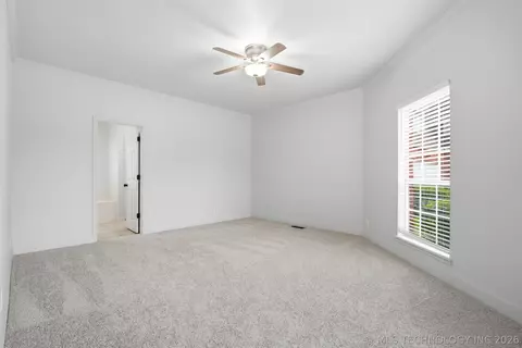 Bedroom - 3027 E 89th Pl S, Tulsa, OK 74137 photo 1 of 4
