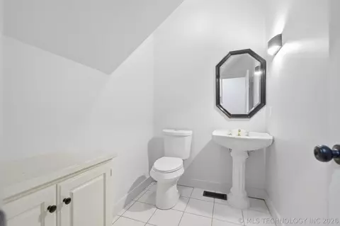 Bath - 3027 E 89th Pl S, Tulsa, OK 74137 photo 1 of 6