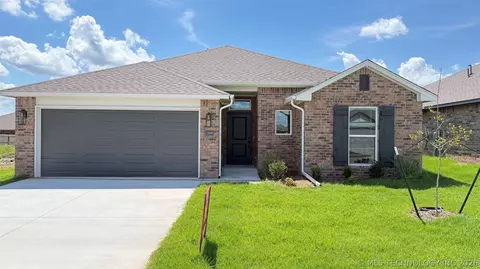 10896 S 272nd Ave, Coweta, OK 74429
