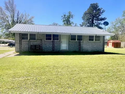 1 N Redwood Ln, Sallisaw, OK 74955