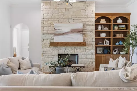 Living - 12216 Reflection Pointe Dr, Kingston, OK 73439 photo 7 of 7