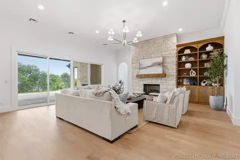 Living - 12216 Reflection Pointe Dr, Kingston, OK 73439 photo 6 of 7