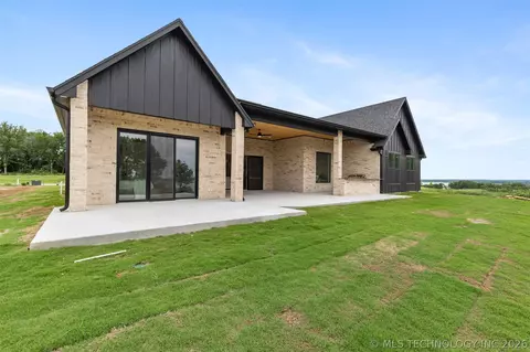 Exterior - 12216 Reflection Pointe Dr, Kingston, OK 73439 photo 8 of 9