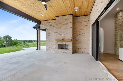Exterior - 12216 Reflection Pointe Dr, Kingston, OK 73439 photo 5 of 9