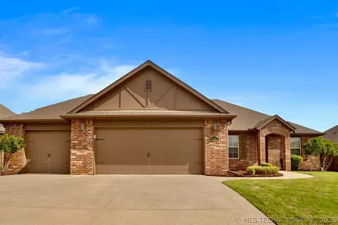 7407 E 84th St N, Owasso, OK 74055