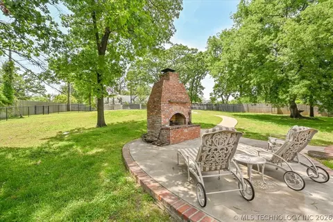 Exterior - 2956 E 69th St, Tulsa, OK 74136 photo 6 of 19