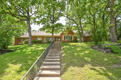 Exterior - 2956 E 69th St, Tulsa, OK 74136 photo 14 of 19