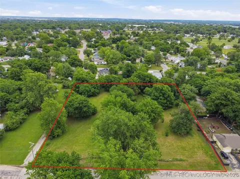 833 N Sandusky Ave, Tulsa, OK 74115