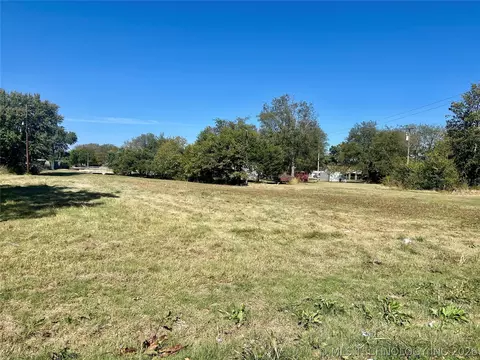 E Ash Street, Haskell, OK 74436
