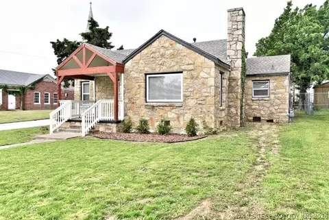 2104 N Boston Pl, Tulsa, OK 74106