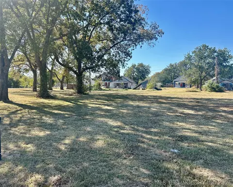 S Seminole Avenue, Haskell, OK 74436