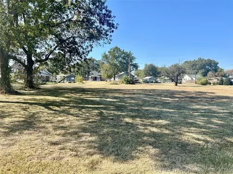 S Seminole Avenue, Haskell, OK 74436 photo 3