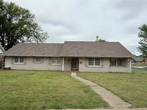 5925 E 50th St, Tulsa, OK 74135