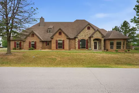 7337 S 285 Pl E, Broken Arrow, OK 74014
