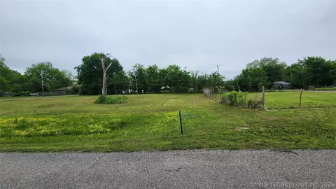 Okmulgee, Checotah, OK 74426 photo 2
