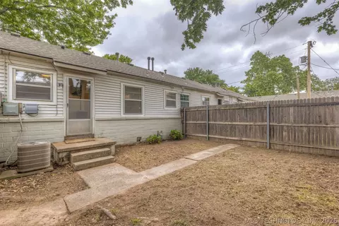 Exterior - 1432 E 38th Street 1432c, Tulsa, OK 74105 photo 1 of 2