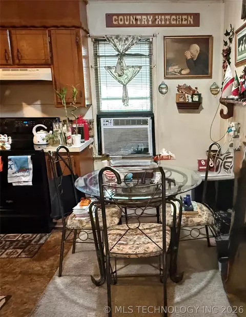 Kitchen - 7111 E Marshall St, Tulsa, OK 74115 photo 1 of 2