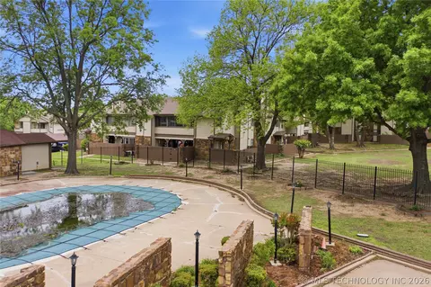 Exterior - 6380 S 80th East Avenue D, Tulsa, OK 74133 photo 5 of 5
