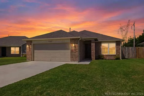 23229 E 113th St S, Broken Arrow, OK 74014