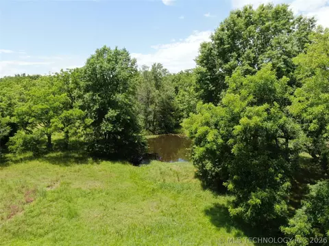 2018 N Mission Ln, Okmulgee, OK 74447