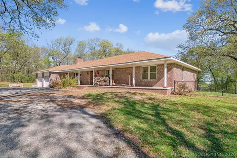 6777 S 4415 Rd, Locust Grove, OK 74352