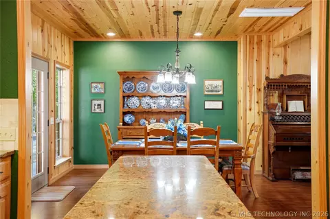 Dining - 452316 E 953 Rd, Vian, OK 74962 photo 2 of 5