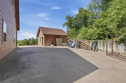 Exterior - 452316 E 953 Rd, Vian, OK 74962 photo 18 of 19