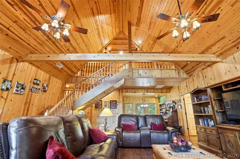 Entry Way - 452316 E 953 Rd, Vian, OK 74962 photo 1 of 7