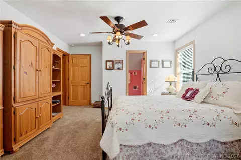 Bedroom - 452316 E 953 Rd, Vian, OK 74962 photo 6 of 9