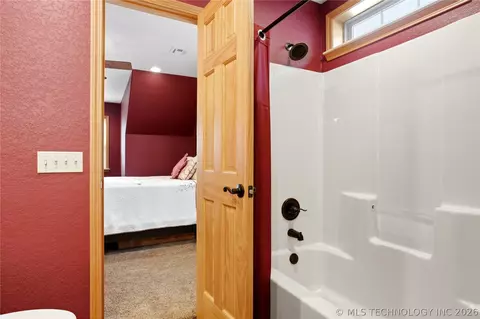 Bath - 452316 E 953 Rd, Vian, OK 74962 photo 5 of 10