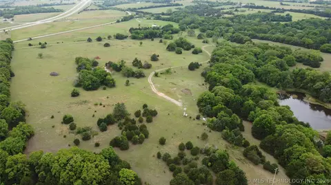 355036 E 1000 Rd, Prague, OK 74864