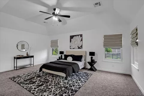 Bedroom - 1701 E Granger St, Broken Arrow, OK 74012 photo 1 of 4