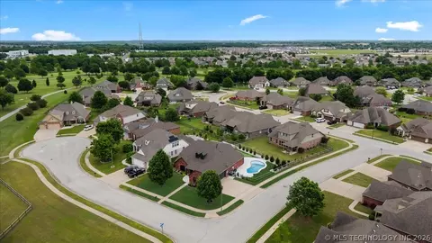 View/Area - 1701 E Granger St, Broken Arrow, OK 74012 photo 1 of 7