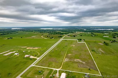 30 S Hwy 10, Grove, OK 74344