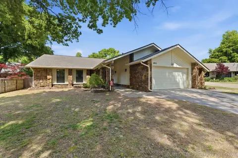 5919 E 80th St, Tulsa, OK 74136 photo 3