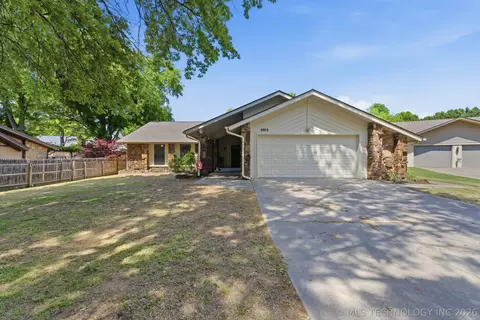 5919 E 80th St, Tulsa, OK 74136