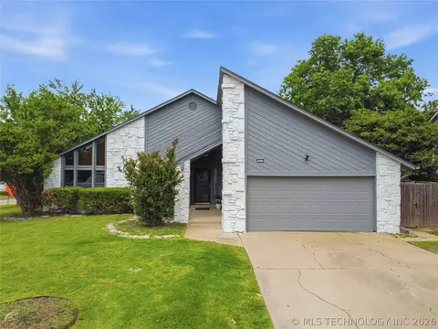 8505 E 92nd St, Tulsa, OK 74133