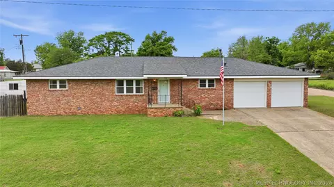 719 N Ohio Ave, Drumright, OK 74030