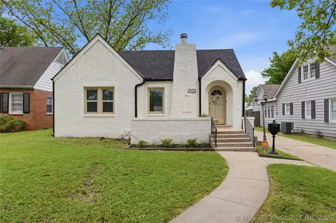 1705 S Johnstone Ave, Bartlesville, OK 74003