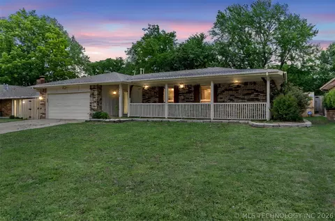 1737 W 63rd St, Tulsa, OK 74132