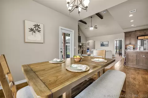 Dining - 18223 E 49th Pl S, Tulsa, OK 74134 photo 3 of 4