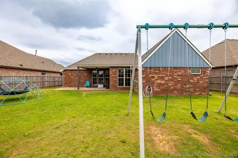 Exterior - 18223 E 49th Pl S, Tulsa, OK 74134 photo 6 of 11